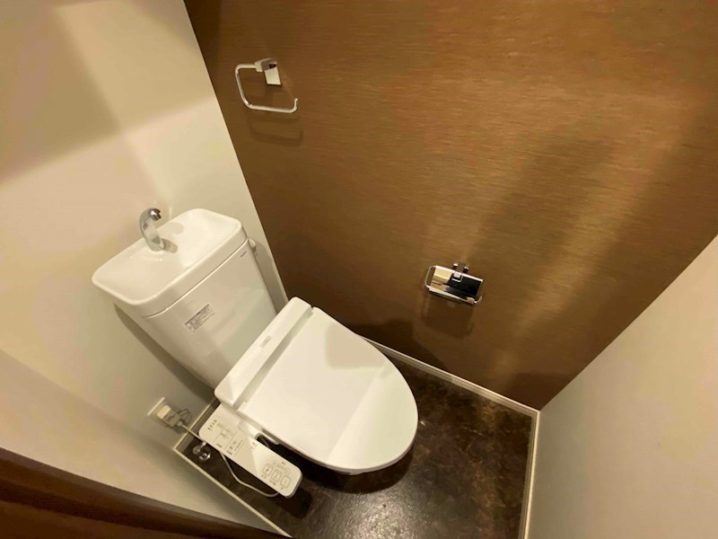 トイレ　別号室イメージ