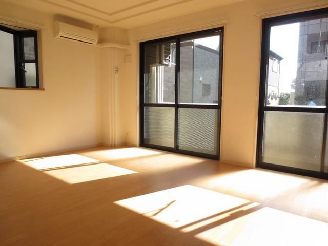 居室・リビング　★日当たり良好★