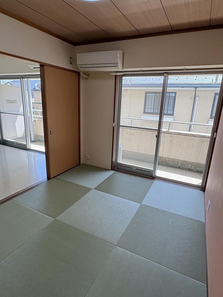 その他部屋・スペース　バルコニー側６帖