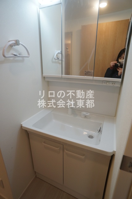 洗面設備　独立洗面台なら落ち着いて身支度ができます☆