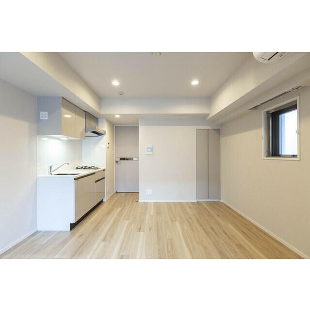居室・リビング　こちらの居間で趣味の時間をお楽しみください