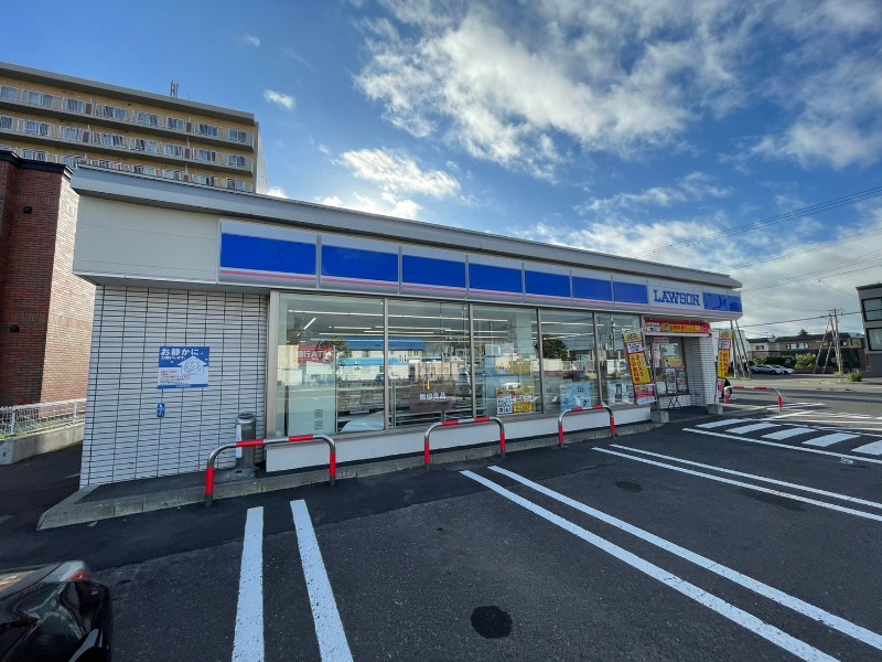コンビニ　ローソン札幌星置1条店（コンビニ）まで338m