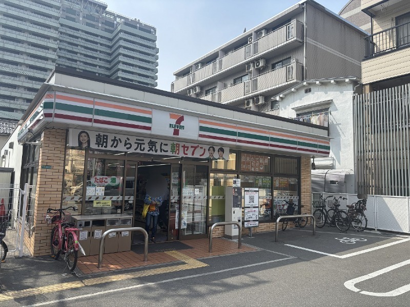 コンビニ　セブンイレブン大阪都島本通2丁目店（コンビニ）まで87m