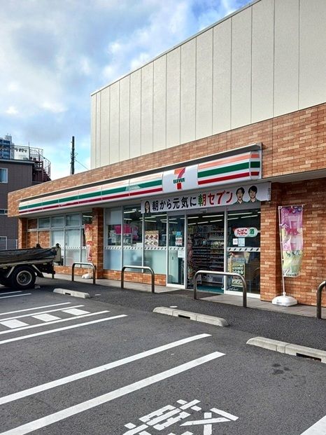 コンビニ　セブンイレブン赤羽岩淵駅前店（コンビニ）まで57m