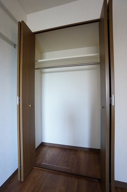 収納　※別号室の写真です。