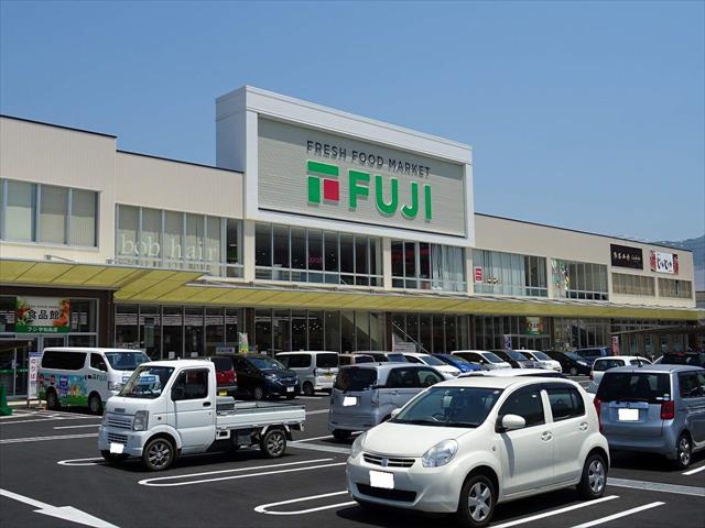 スーパー　フジ（スーパー）まで1400m