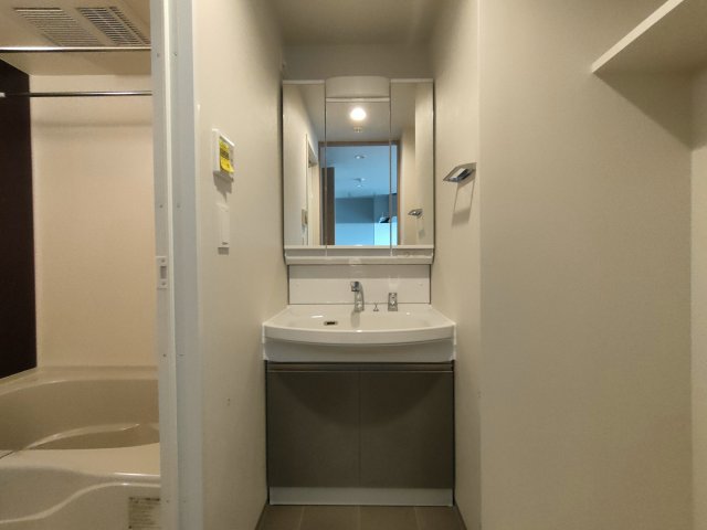 THE SENSE RESIDENCE 甲南山手の内装写真