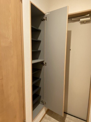 収納　同じ建物の別の部屋