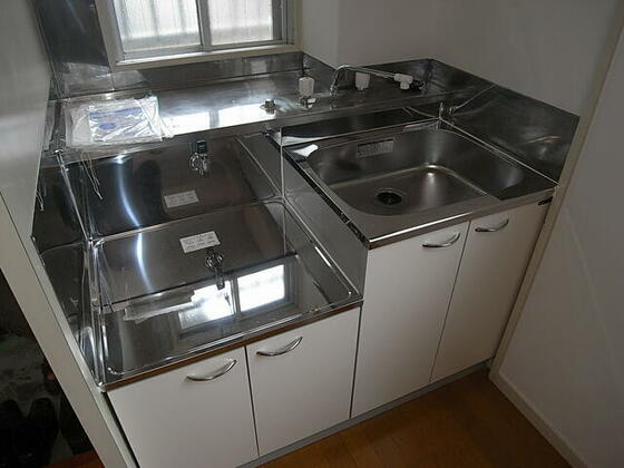 キッチン　写真は同タイプのお部屋です（参考）