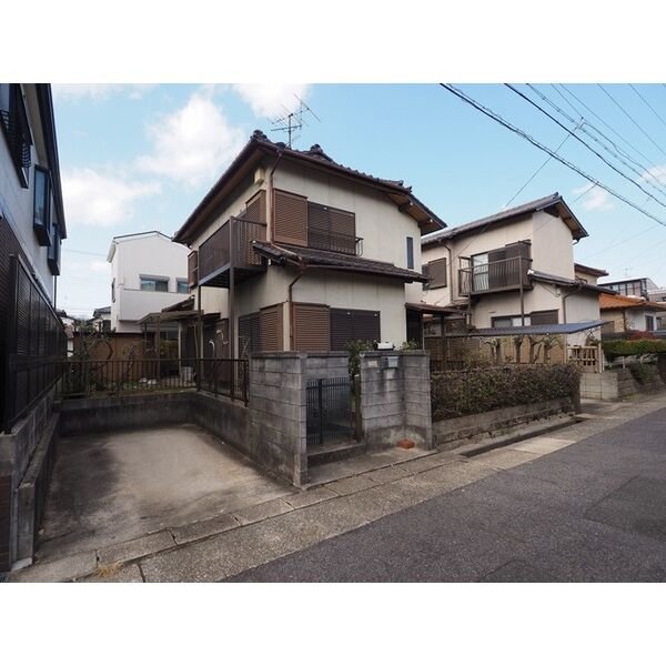 高針原住宅の建物外観