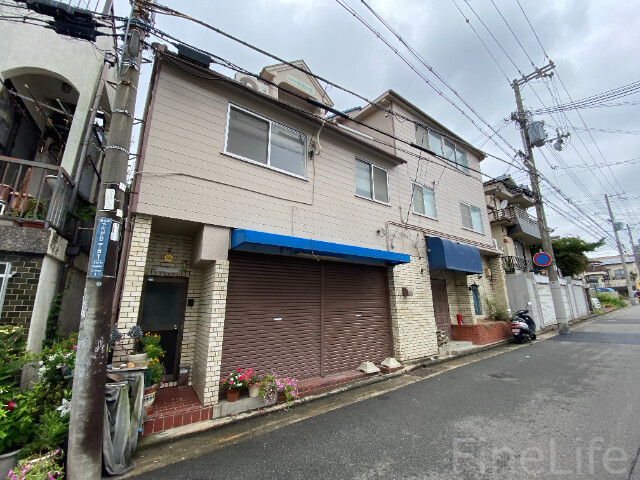 【神戸市垂水区千代が丘のアパートの建物外観】