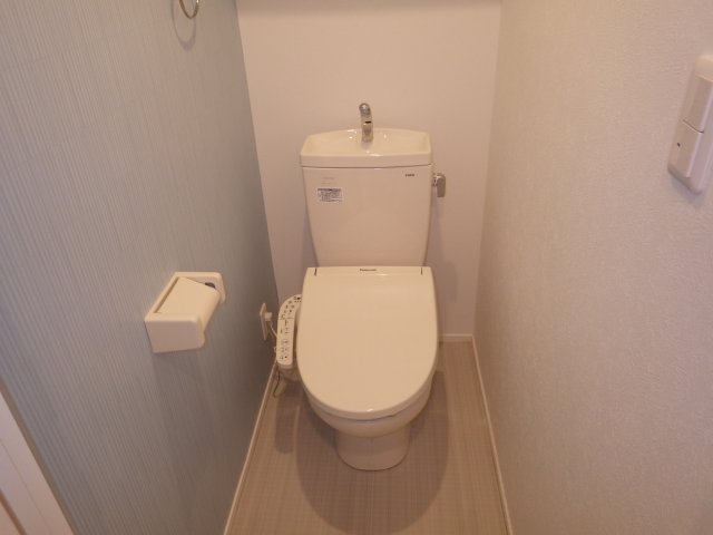 【アーバンテラス浮島町Sのトイレ】