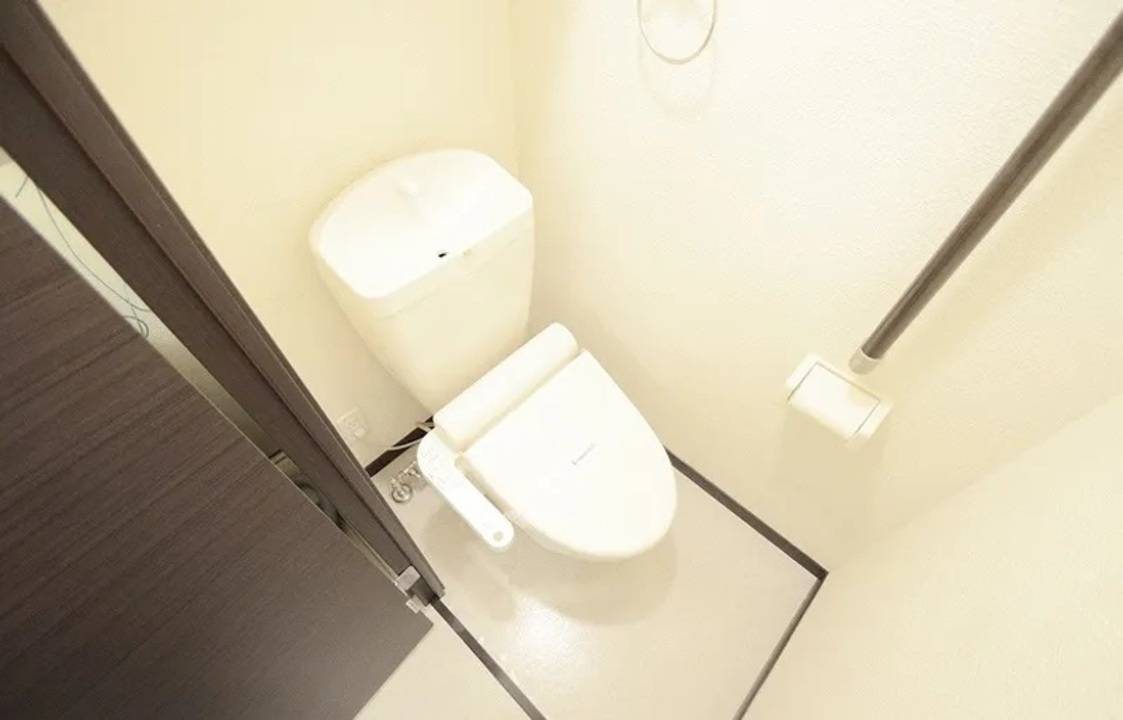 トイレ　トイレ