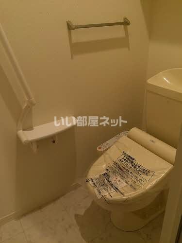 【倉敷市笹沖のマンションのトイレ】