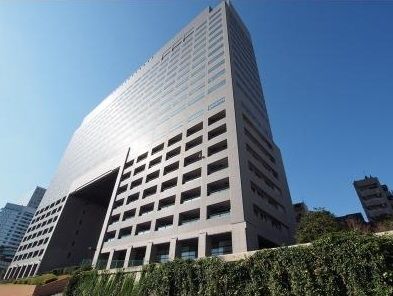 中央区日本橋箱崎町のマンションの建物外観