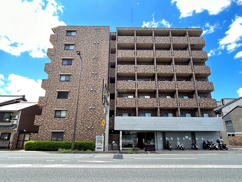 【アスヴェル京都東寺前の建物外観】