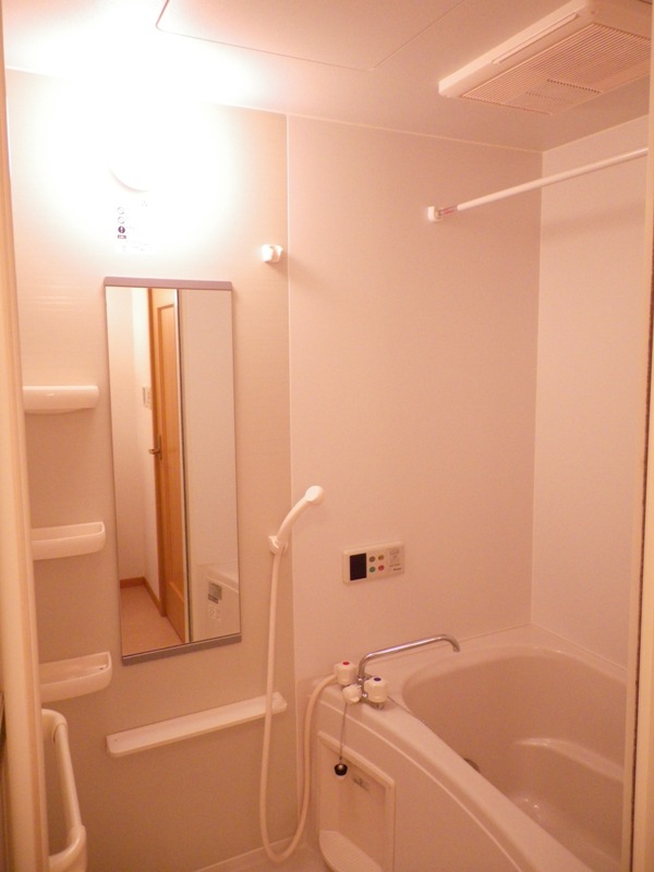 バス・シャワールーム　他室写真となります