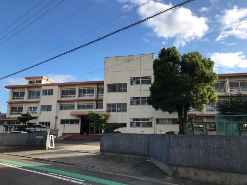 小学校　西尾市立室場小学校（小学校）まで1498m