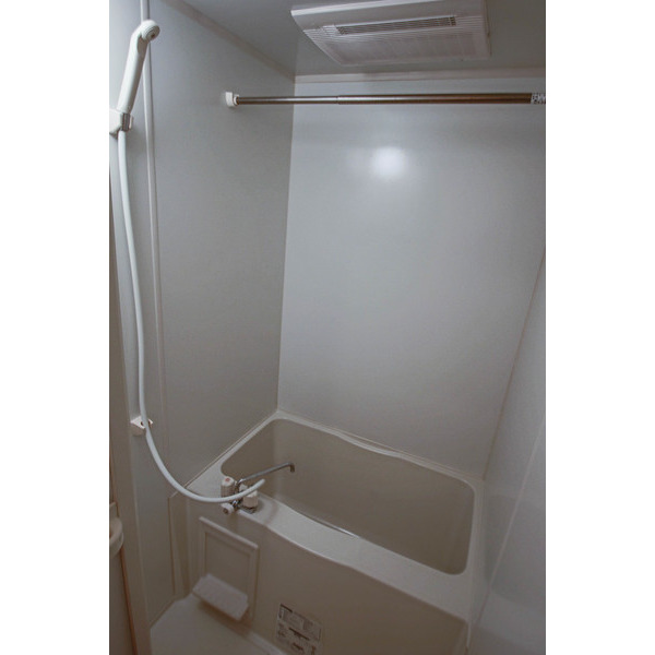 バス・シャワールーム　同じ建物の別のお部屋