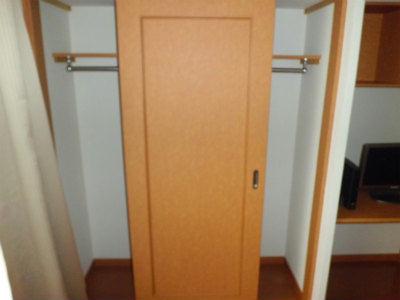 収納　衣類をたくさん収納できるクローゼット。