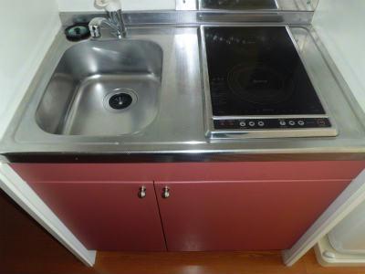 キッチン　電気コンロ付ミニキッチン。