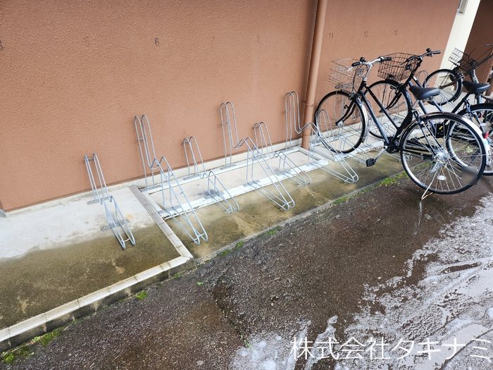 駐車場　駐輪場