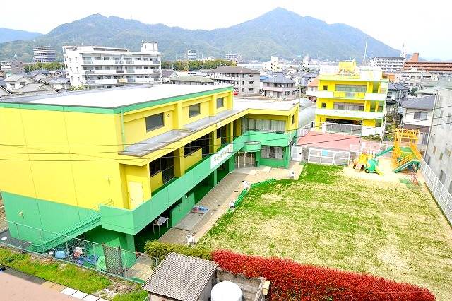 【広島市安佐南区川内のマンションの幼稚園・保育園】