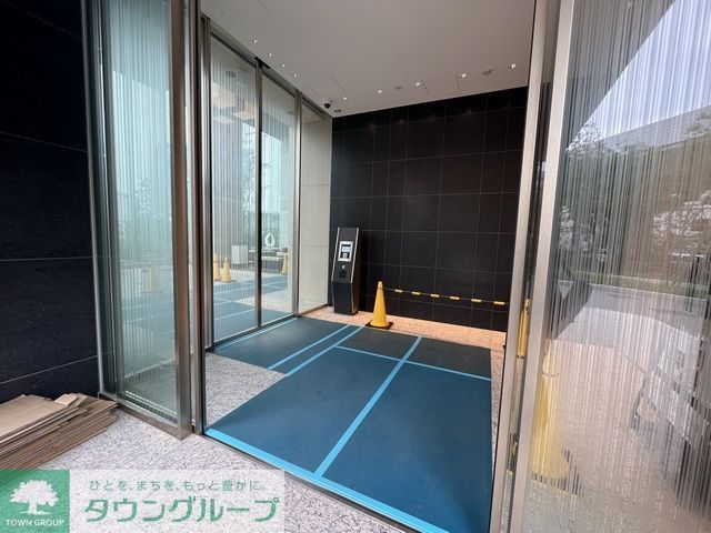 【名古屋市中村区名駅南のマンションのエントランス】