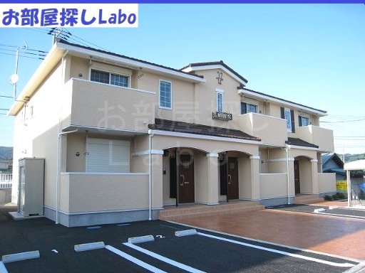 小田原市下堀のアパートの建物外観