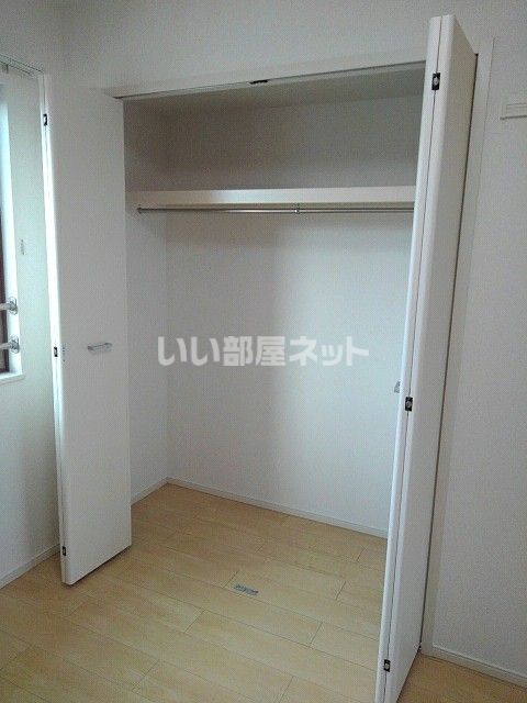 【西条市三津屋のアパートの収納】