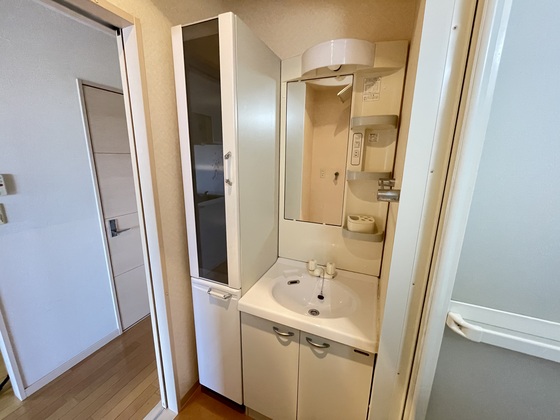 洗面設備　※別部屋の写真です