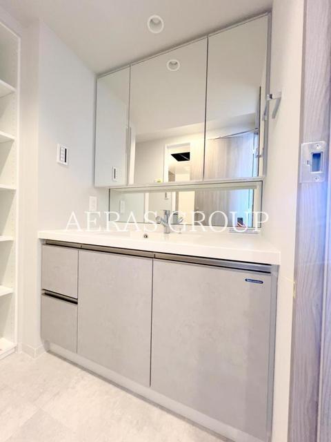 洗面設備　同仕様