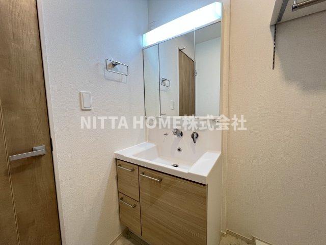 洗面設備　独立洗髪洗面台がついています◇