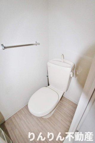 トイレ　清潔感のあるトイレです