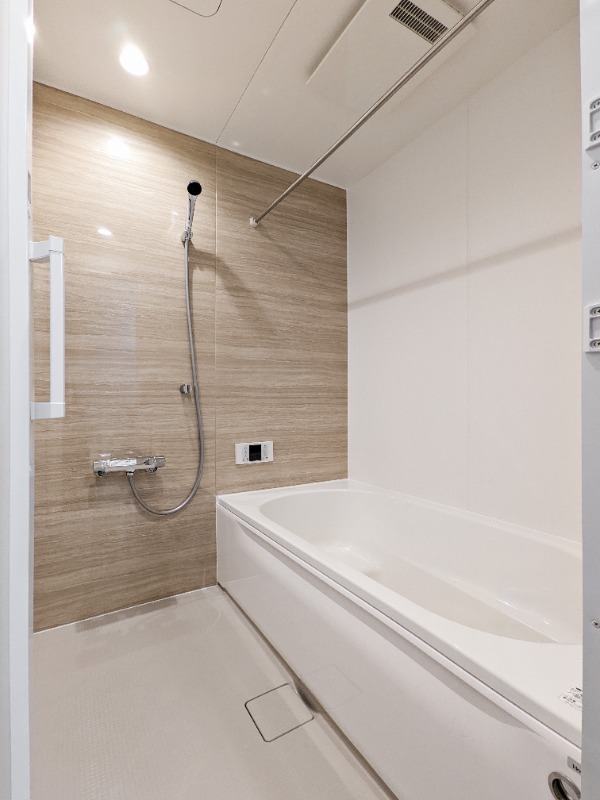 バス・シャワールーム　図面と現状に相違がある場合には現状を優先