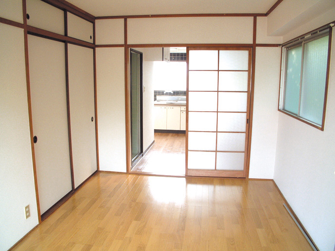 居室・リビング　写真は別のお部屋です。現況を優先させていただきます。