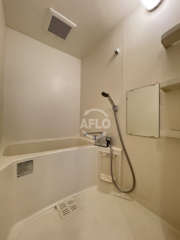 バス・シャワールーム　ルクレ西長堀　バスルーム