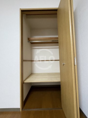 収納　ロイヤルヒルI　クローゼット