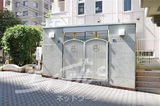 地下鉄谷町線 天満橋駅 徒歩6分 15階建 築28年の外観写真