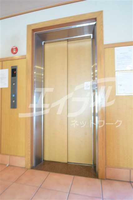 地下鉄谷町線 天満橋駅 徒歩6分 15階建 築28年の外観写真