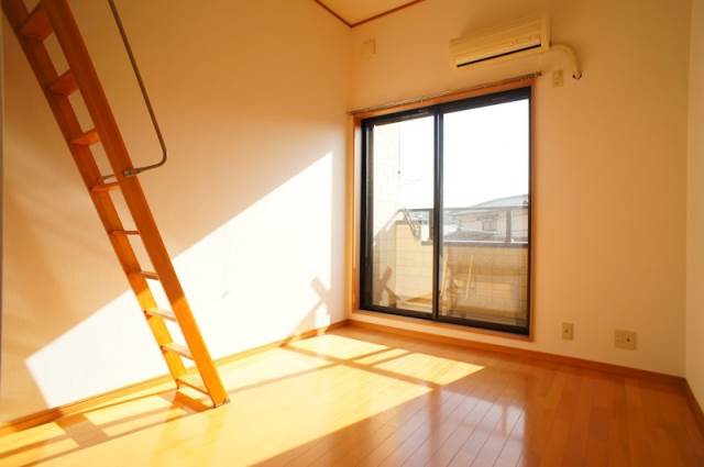 居室・リビング　別号室イメージ