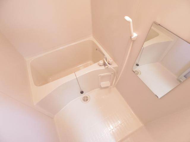 バス・シャワールーム　日々の疲れを癒すお風呂付です