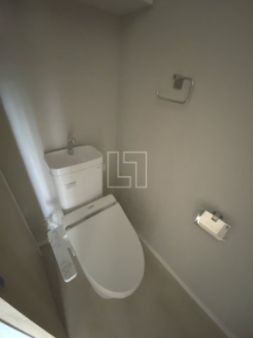 トイレ　アーバネックス心斎橋II　温水洗浄便座