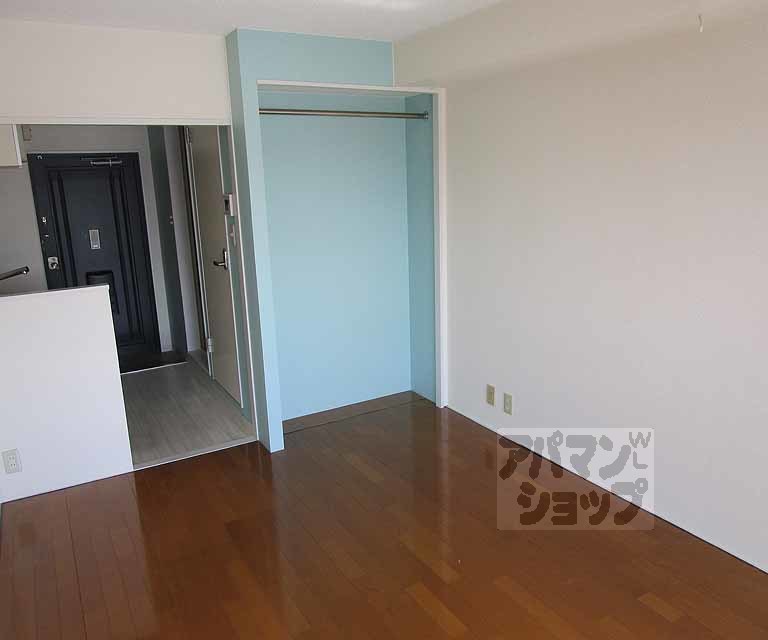 居室・リビング　３０８号室の写真です。