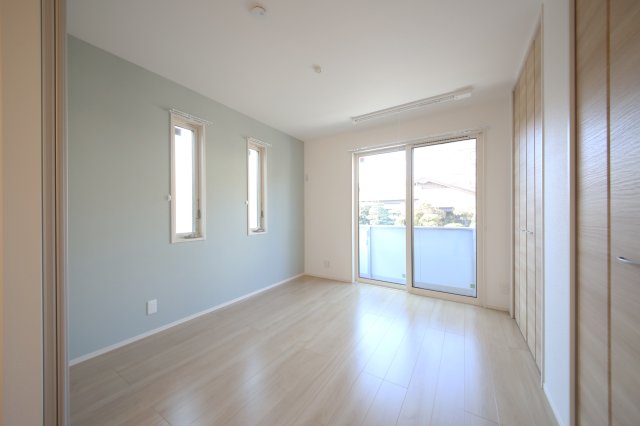 居室・リビング　5.7帖の洋室♪