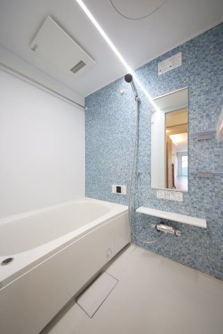 バス・シャワールーム　追い炊き機能付きの浴室♪