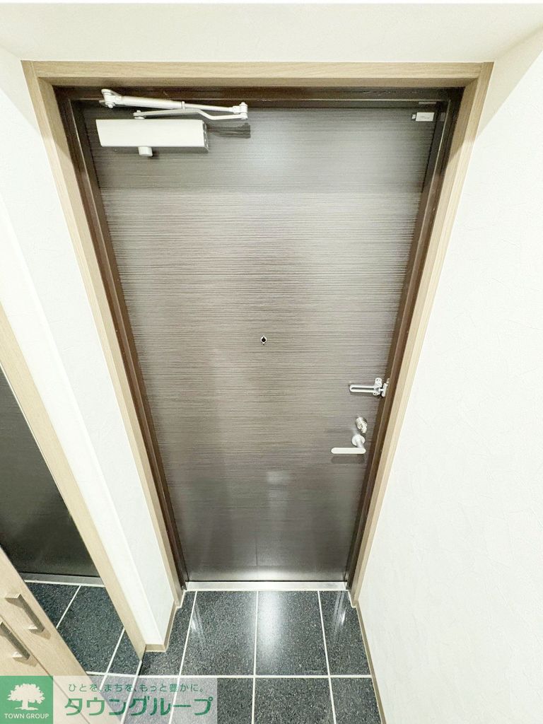 玄関　お問合せはタウンハウジングまで！※現地待合わせ相談可能