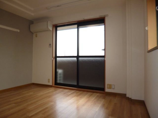 居室・リビング　洋室