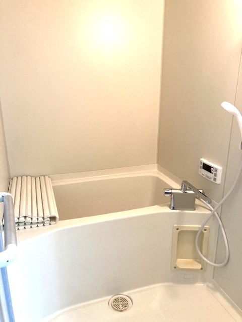 バス・シャワールーム　リフォーム中の為、同物件別室