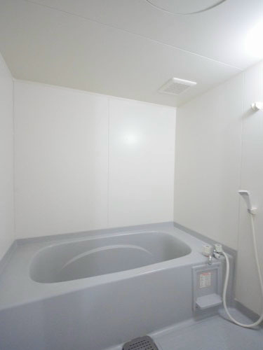 バス・シャワールーム　バス／シャワー